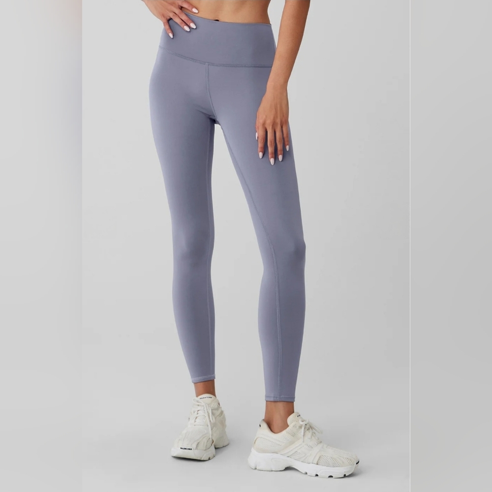 Alo Yoga 7/8 High-Waist Airlift Legging Color Fog Size L